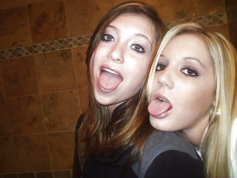 23P Open mouth teen for facial