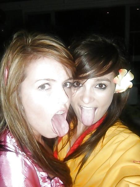 23P Open mouth teen for facial