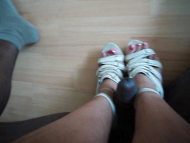 13P My cum on her feet and heels