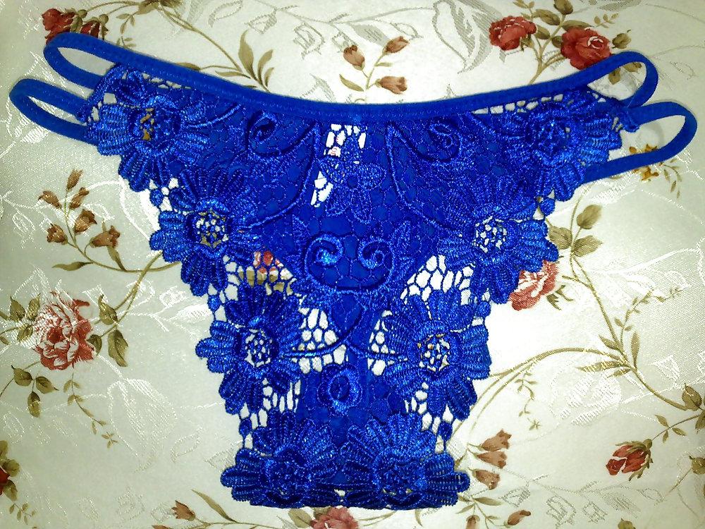 7P Friends bra and panty