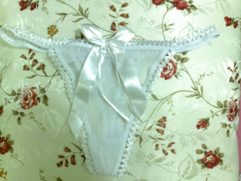 7P Friends bra and panty
