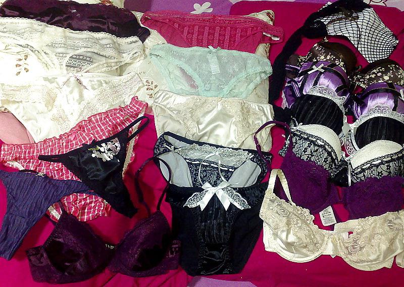 7P Friends bra and panty