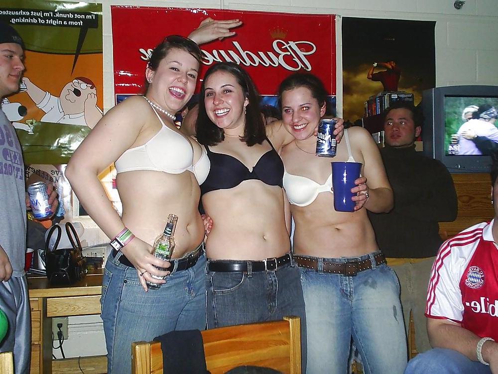 25P Bra Babes 108