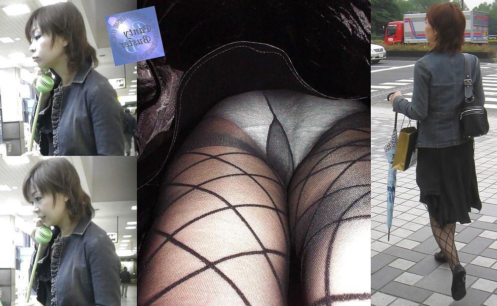 25P Pretty Asian Upskirt