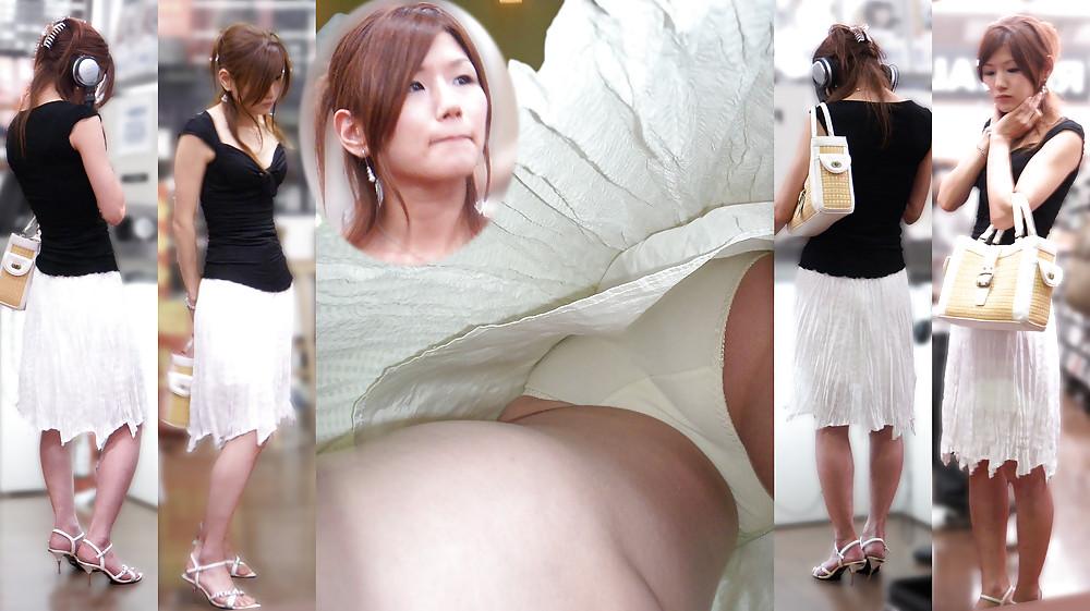 25P Pretty Asian Upskirt