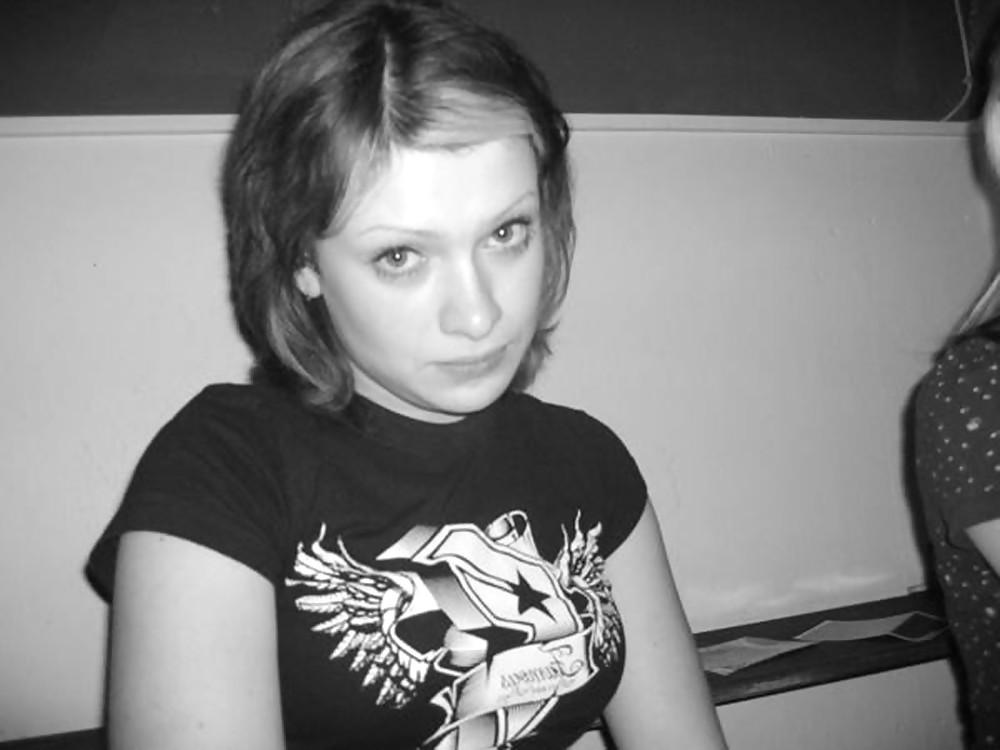 25P Pretty amateur (comment, cum, fake)