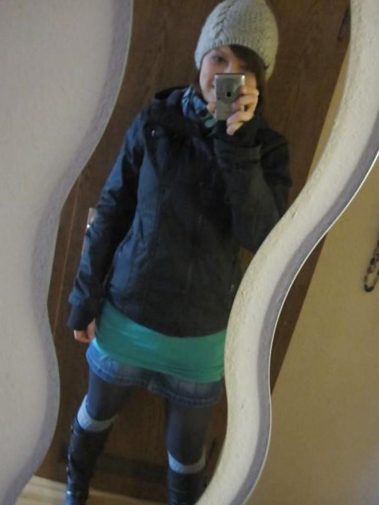 25P Pretty amateur (comment, cum, fake)