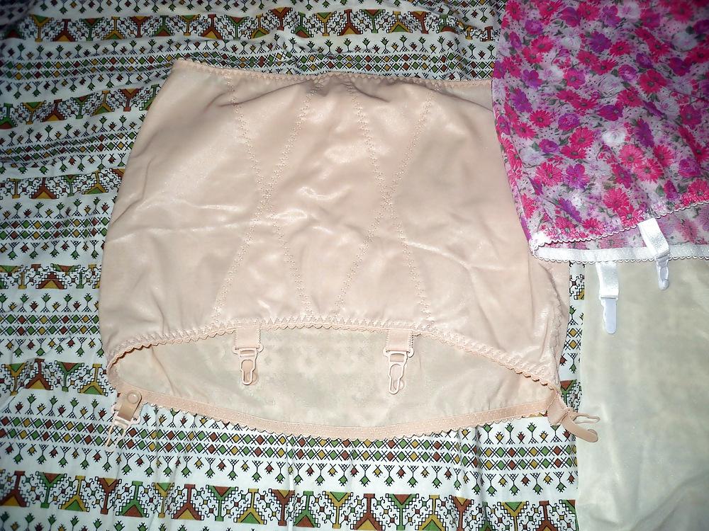 25P Pushuna's new open bottom girdle