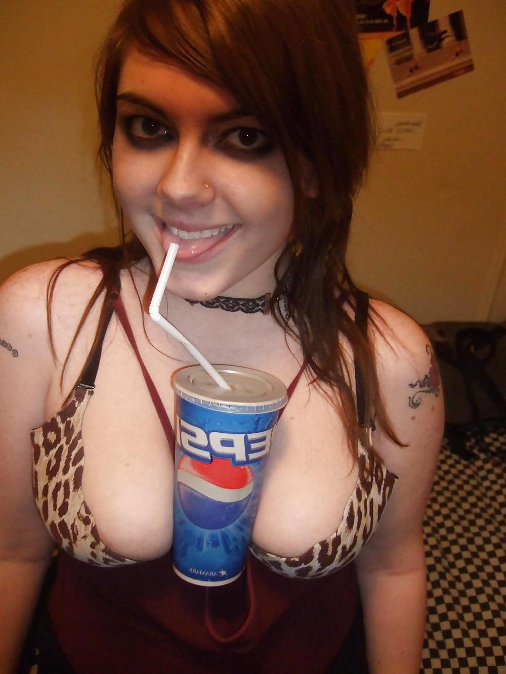 25P Bra Babes 114