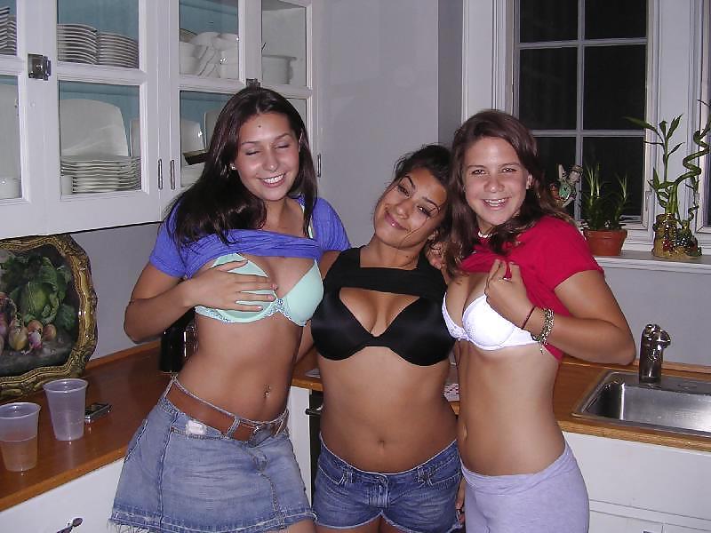 25P Bra Babes 114