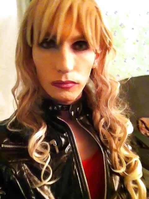 23P Slutty tease Sandy