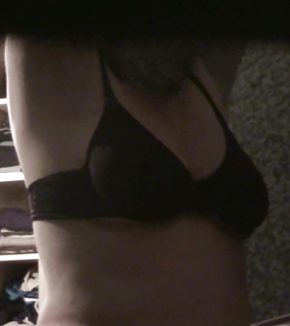 8P Love to wear neighbours bra