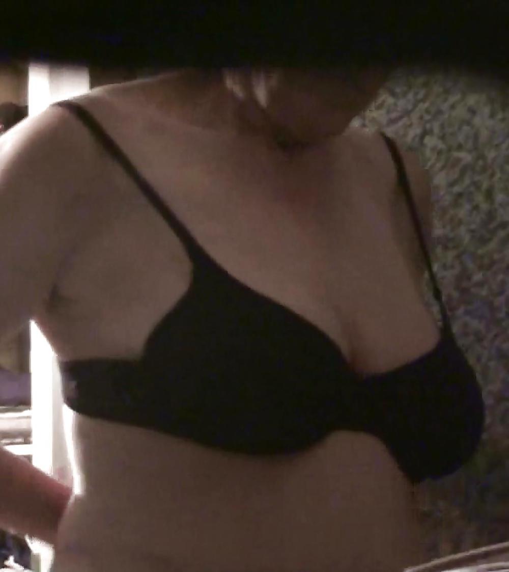 8P Love to wear neighbours bra