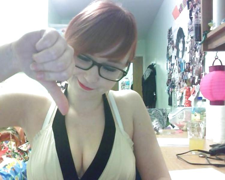 25P Pretty Amateur RedHead Lauren 2