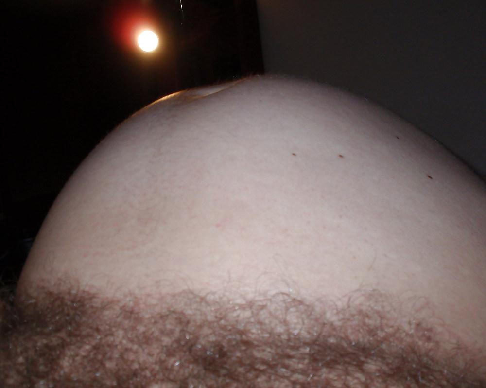 23P Me 8 months pregnant