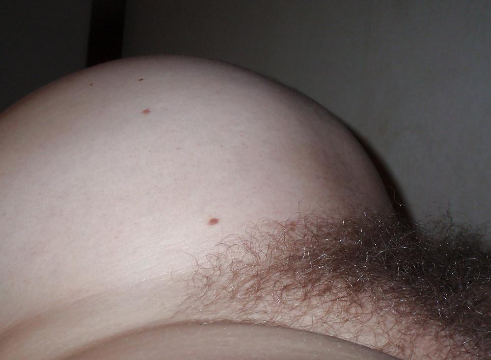 23P Me 8 months pregnant