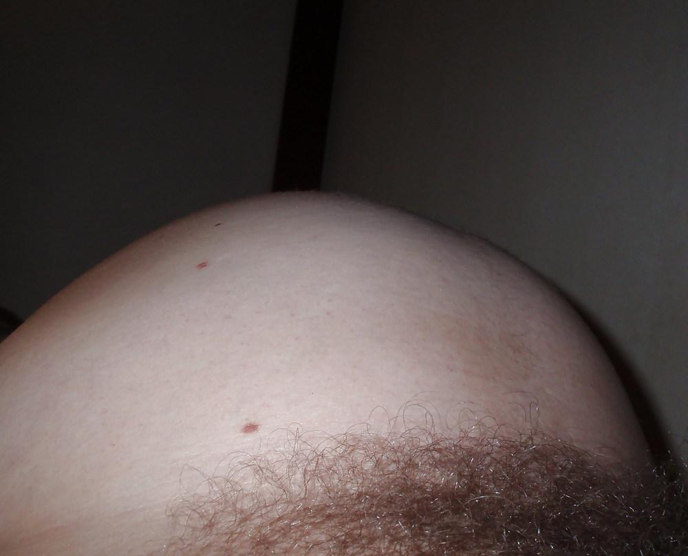 23P Me 8 months pregnant