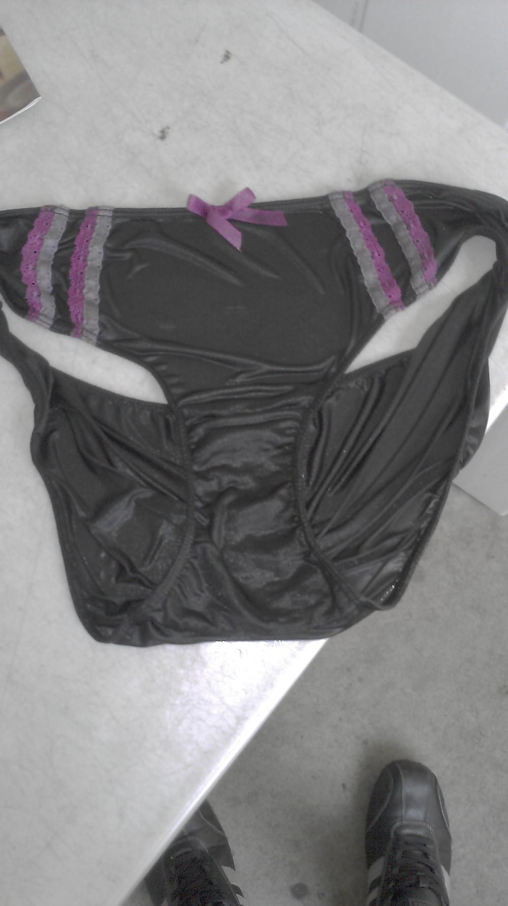 7P Cum on panties laundry panties 2