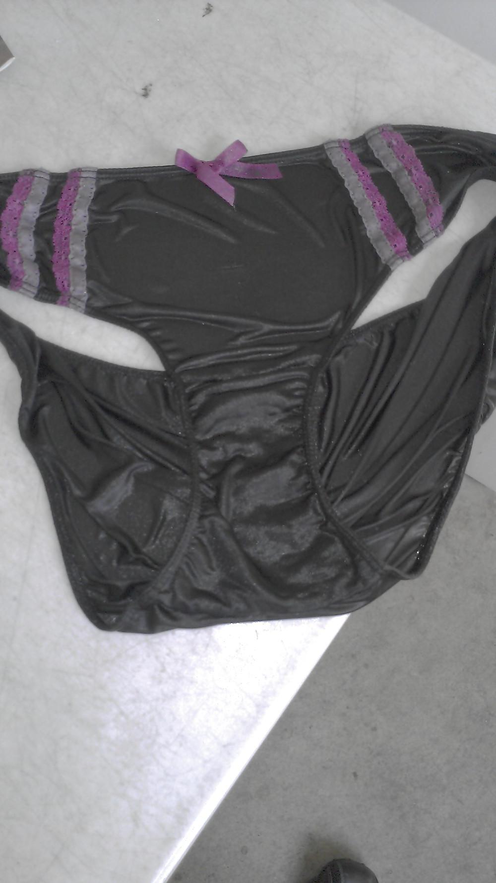 7P Cum on panties laundry panties 2