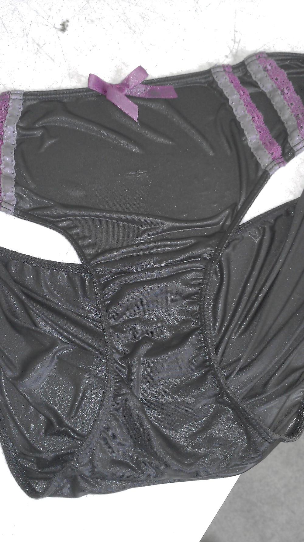7P Cum on panties laundry panties 2