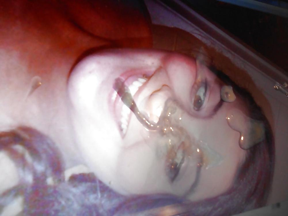 8P Cum on her face she loves it