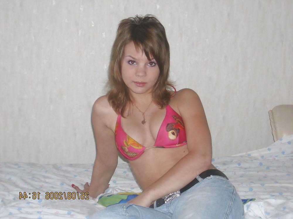 25P Bra Babes 109