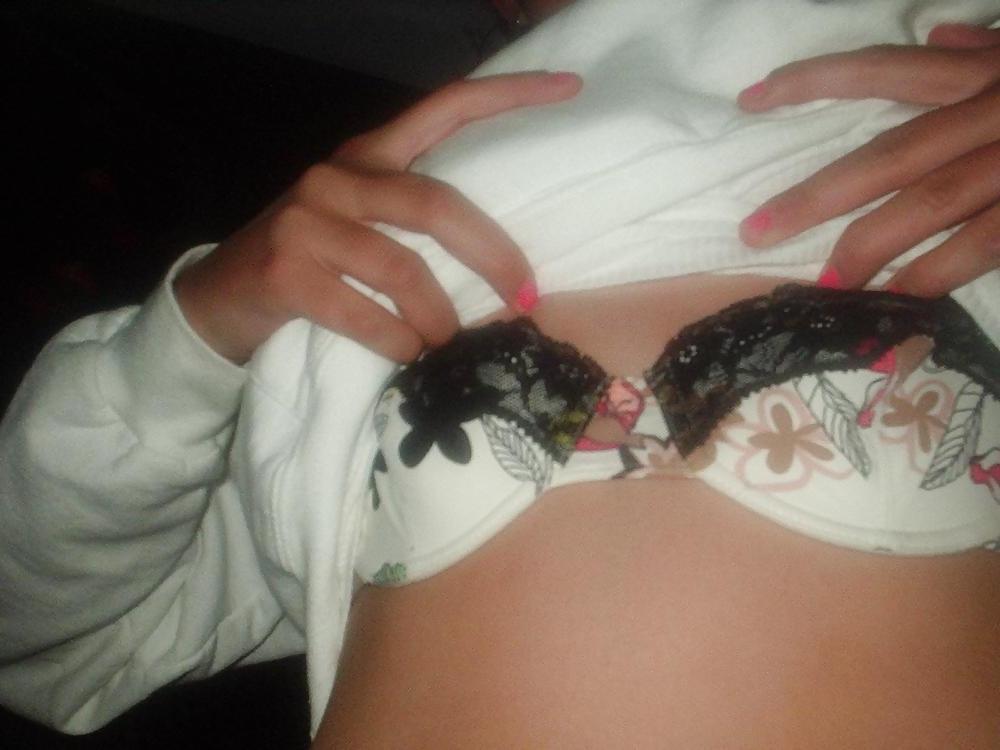25P Bra Babes 109