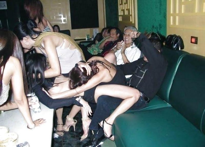17P Too much exitments in a bar for a older guy