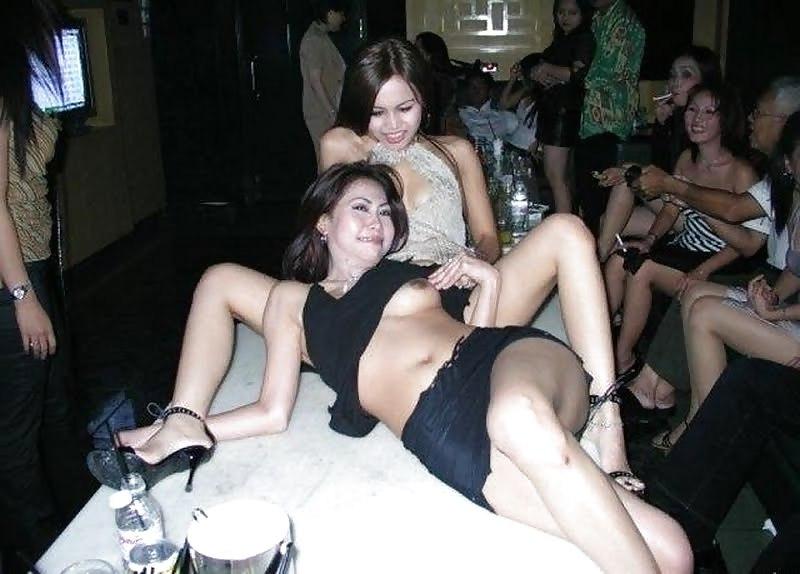17P Too much exitments in a bar for a older guy