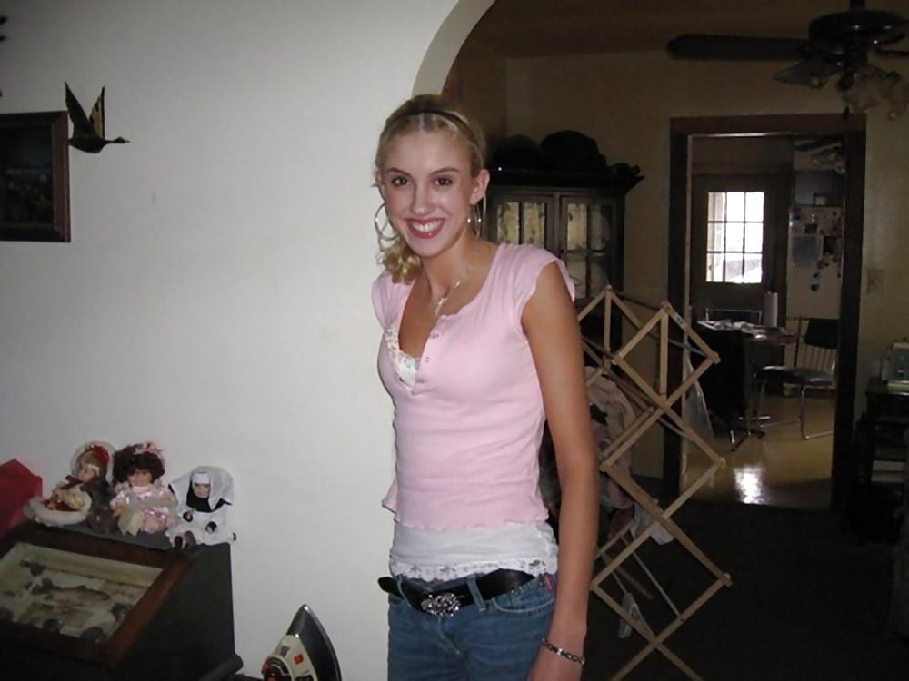 25P Pretty Amateur Blonde 13