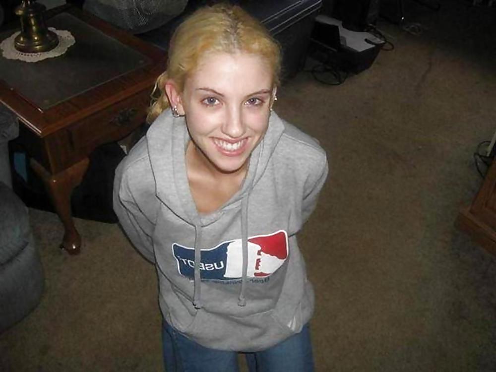 25P Pretty Amateur Blonde 13