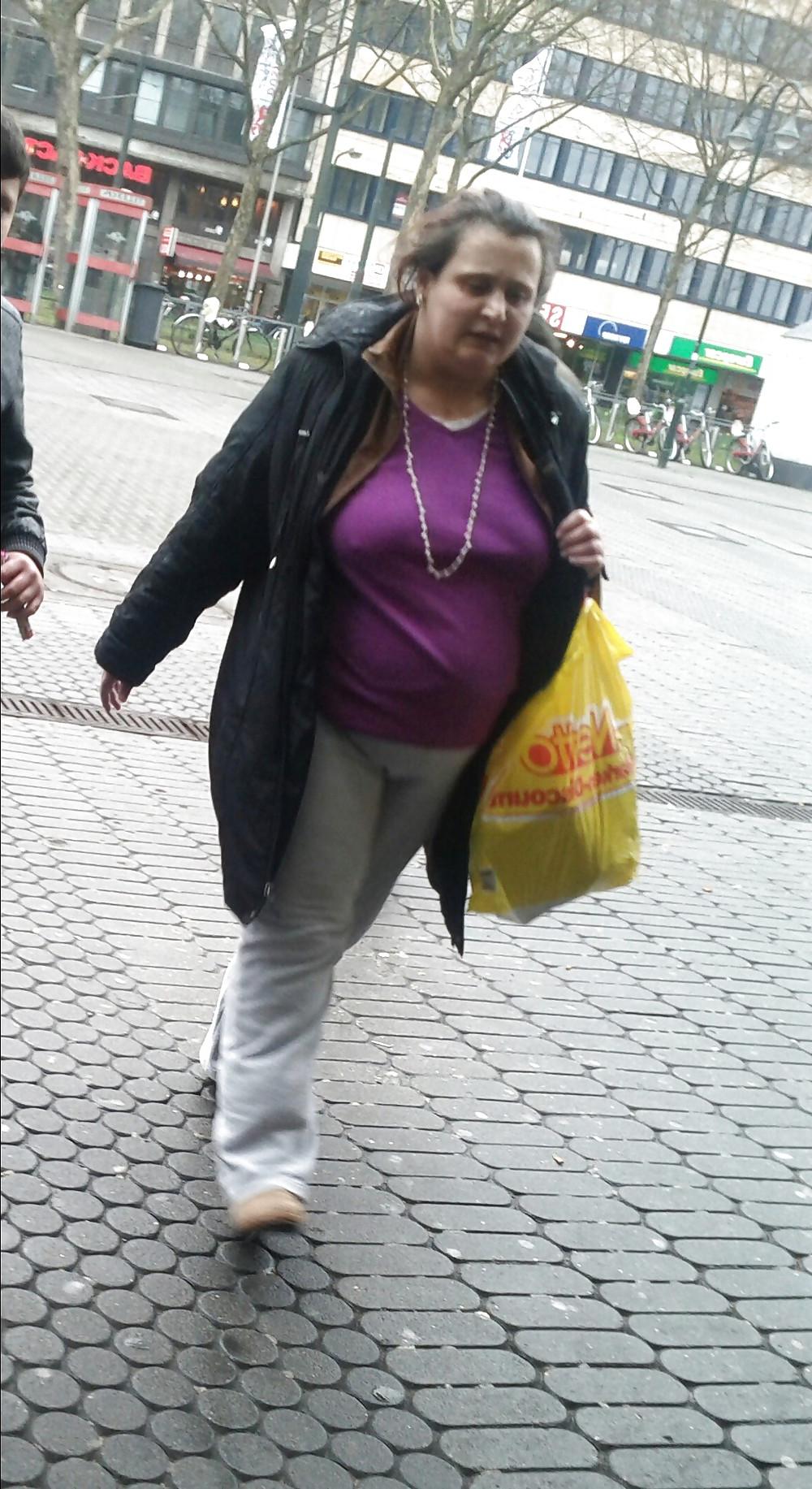 9P GYPSY MOM  WITH FAT HANGERS WITHOUT BRA