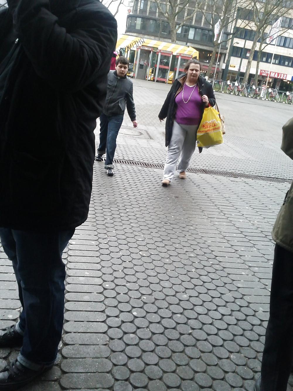 9P GYPSY MOM  WITH FAT HANGERS WITHOUT BRA
