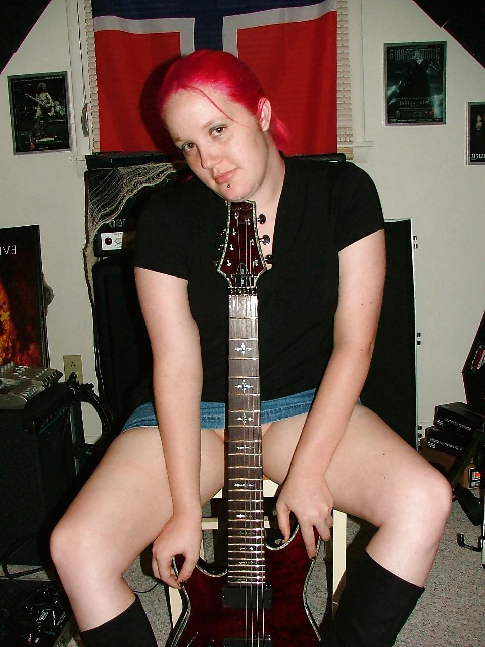 25P Sexy Ex-Wife with My Guitar (Showing Her Big Pussy Lips)