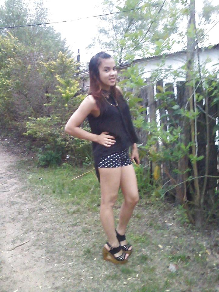 25P Face book latinas