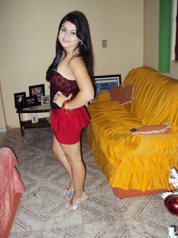 25P Face book latinas