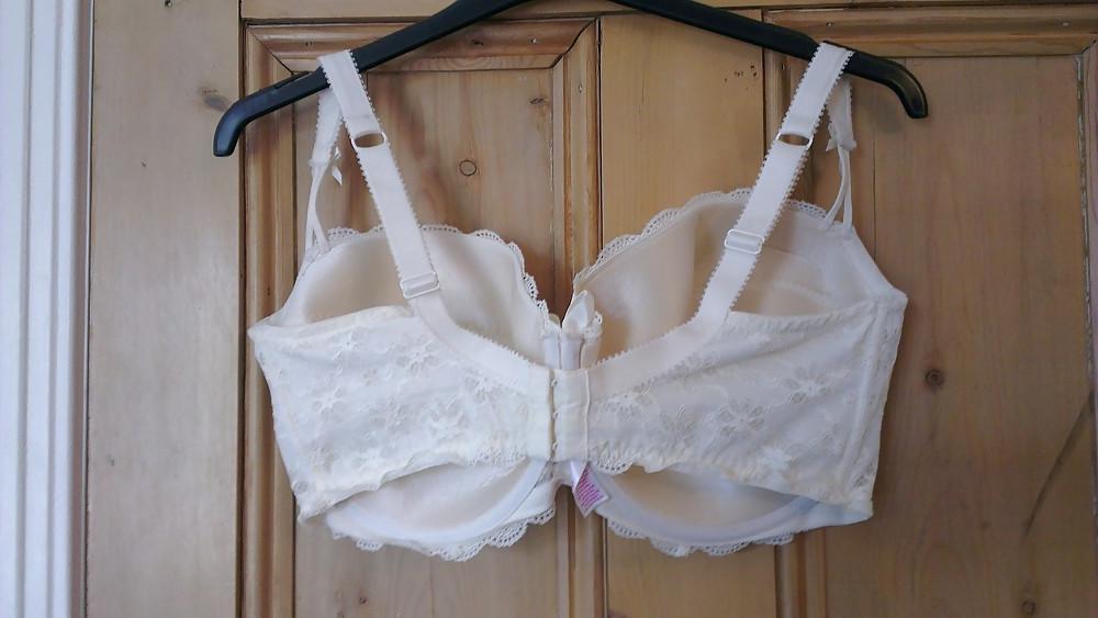 25P Bra shot