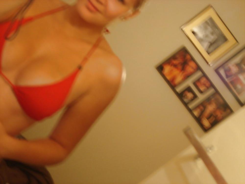 25P Pretty Amateur Blonde 16