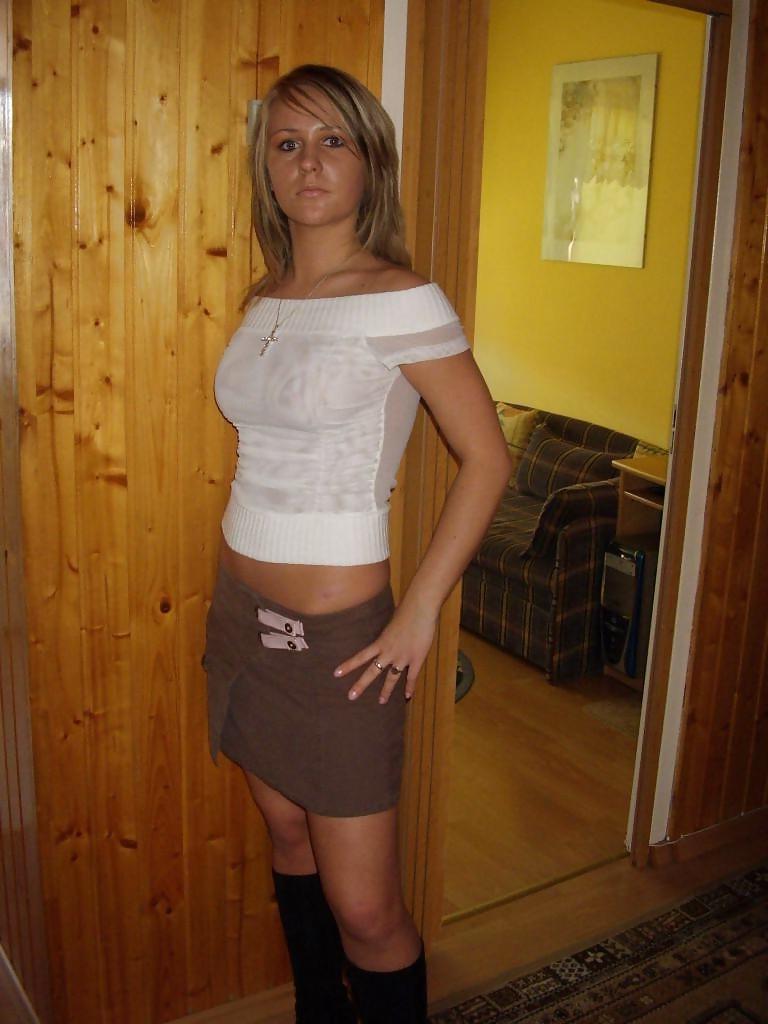 25P Pretty Amateur 3