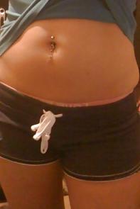 22P Slut me please cum on my pics