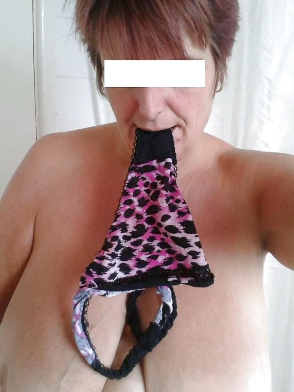 21P Huge tits and shaven juicy cunt on kinky 50yr old mum