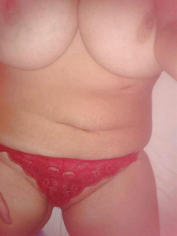 21P Huge tits and shaven juicy cunt on kinky 50yr old mum