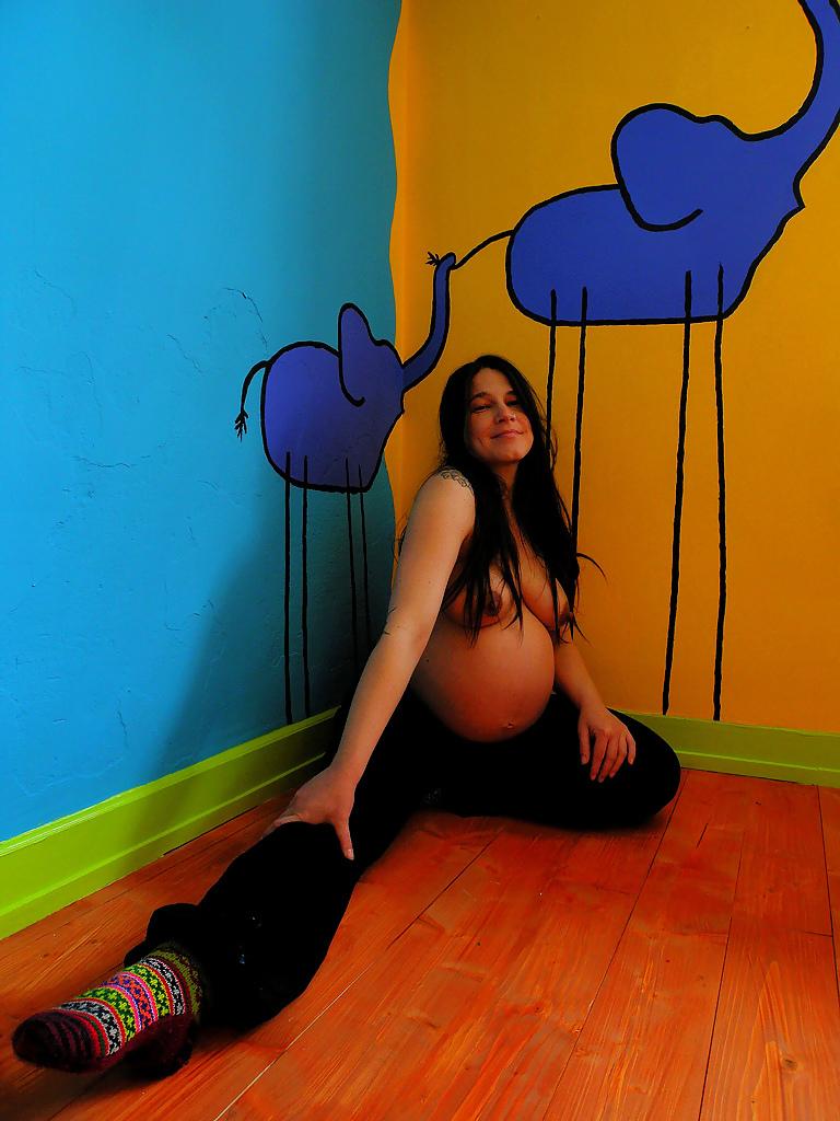 7P Pregnant Hippies