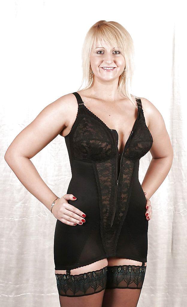 25P What your mom wears when she wants to get fucked 9