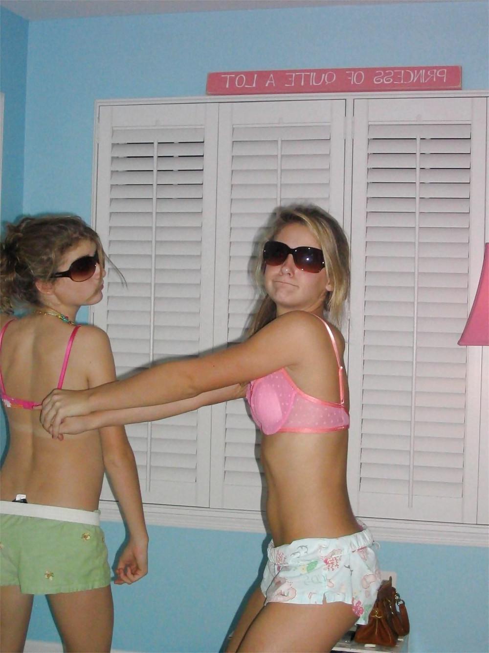 25P Bra Babes 117