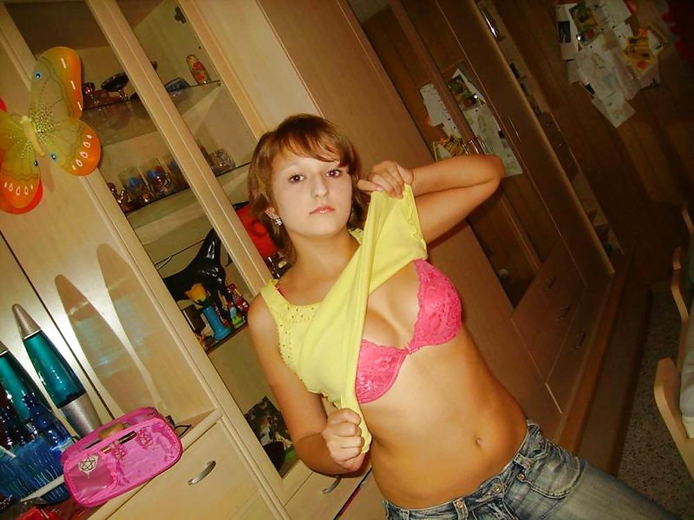 25P Bra Babes 117