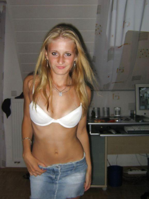 25P Bra Babes 117