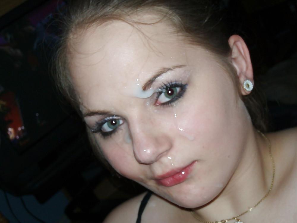 25P YOUNG BUSTY CUMSLUT - Einfach nur geil !!