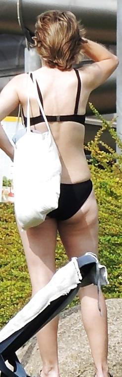 25P Horny women secretly photographed in open-air bath