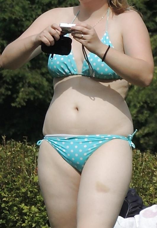 25P Horny women secretly photographed in open-air bath